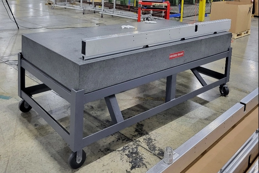 Kim loại nhôm ép cần được kiểm định trước khi xuất kho